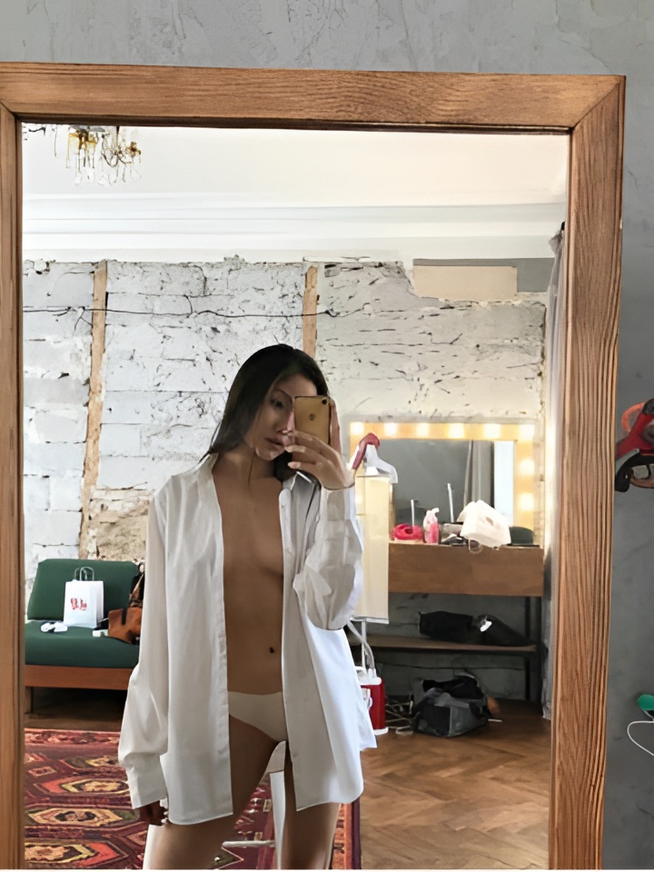 Алиса привлекальеная девушка из Междуреченска цена от 1500 руб