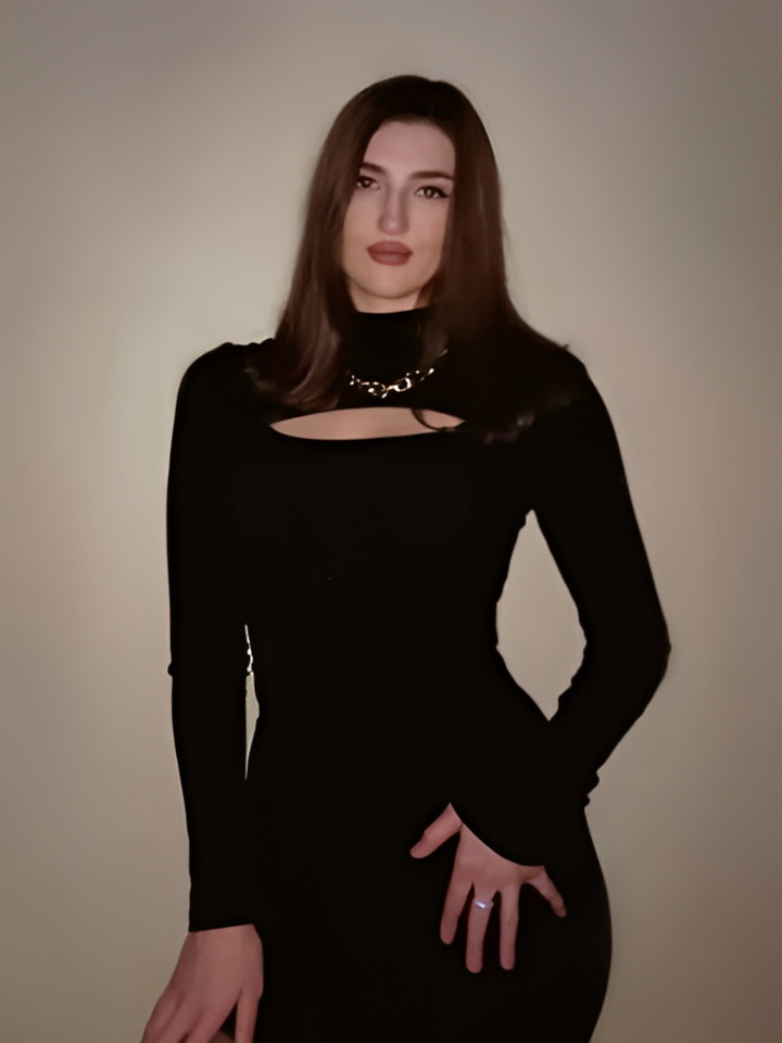 Азалия привлекальеная девушка из Междуреченска цена от 10000 руб