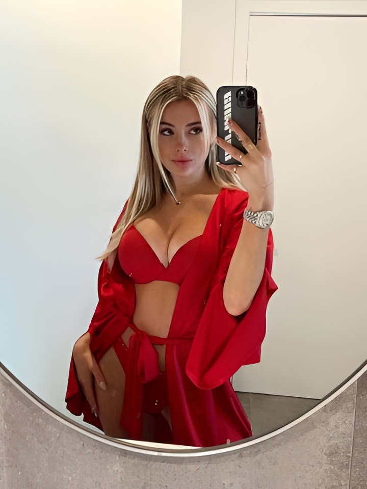 Галина привлекальеная девушка из Междуреченска цена от 1500 руб