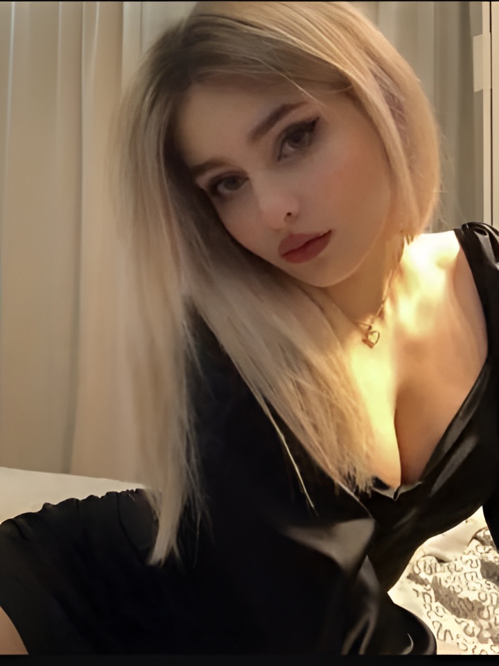 Ирина привлекальеная девушка из Междуреченска цена от 2500 руб