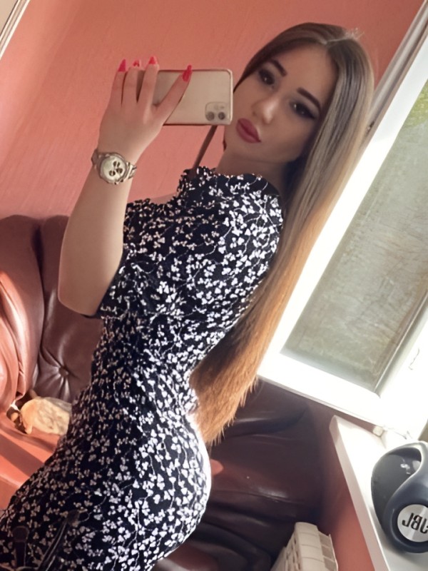 Екатерина привлекательная девушка из Междуреченска цена от 5000 руб