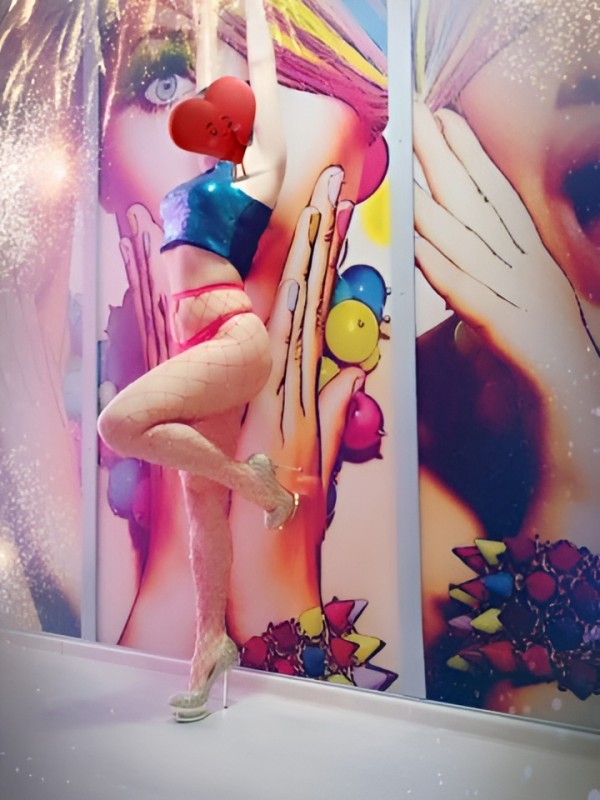 Ксюша привлекательная девушка из Междуреченска цена от 10000 руб