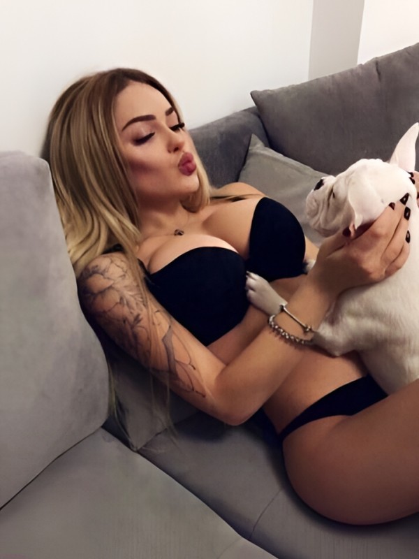 Жанна привлекательная девушка из Междуреченска цена от 1500 руб