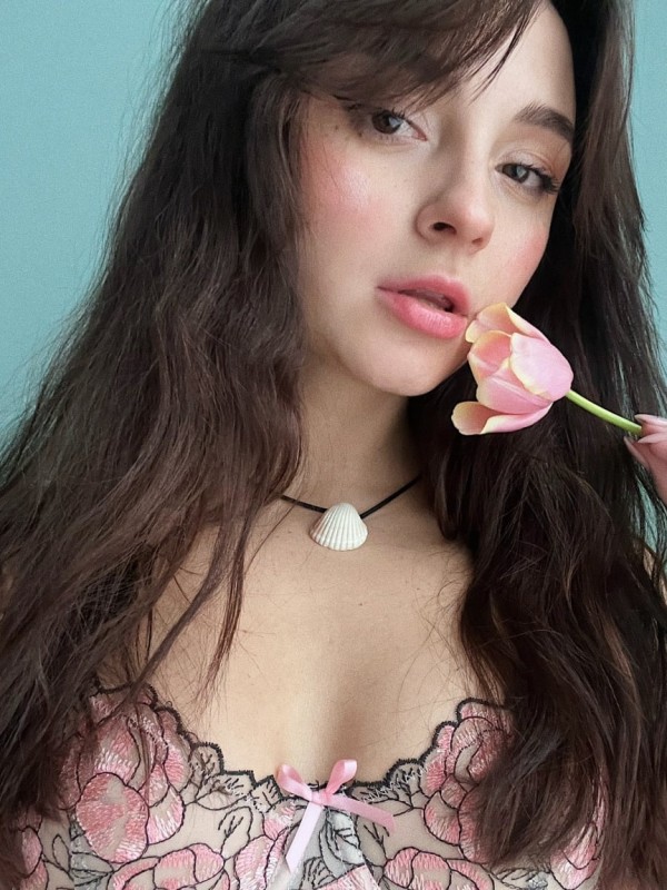 Рита привлекательная девушка из Междуреченска цена от 6000 руб