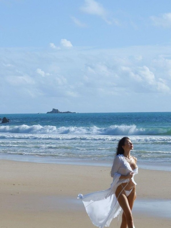 Снежана привлекательная девушка из Междуреченска цена от 6000 руб