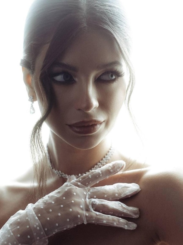 Ирка привлекательная девушка из Междуреченска цена от 5000 руб